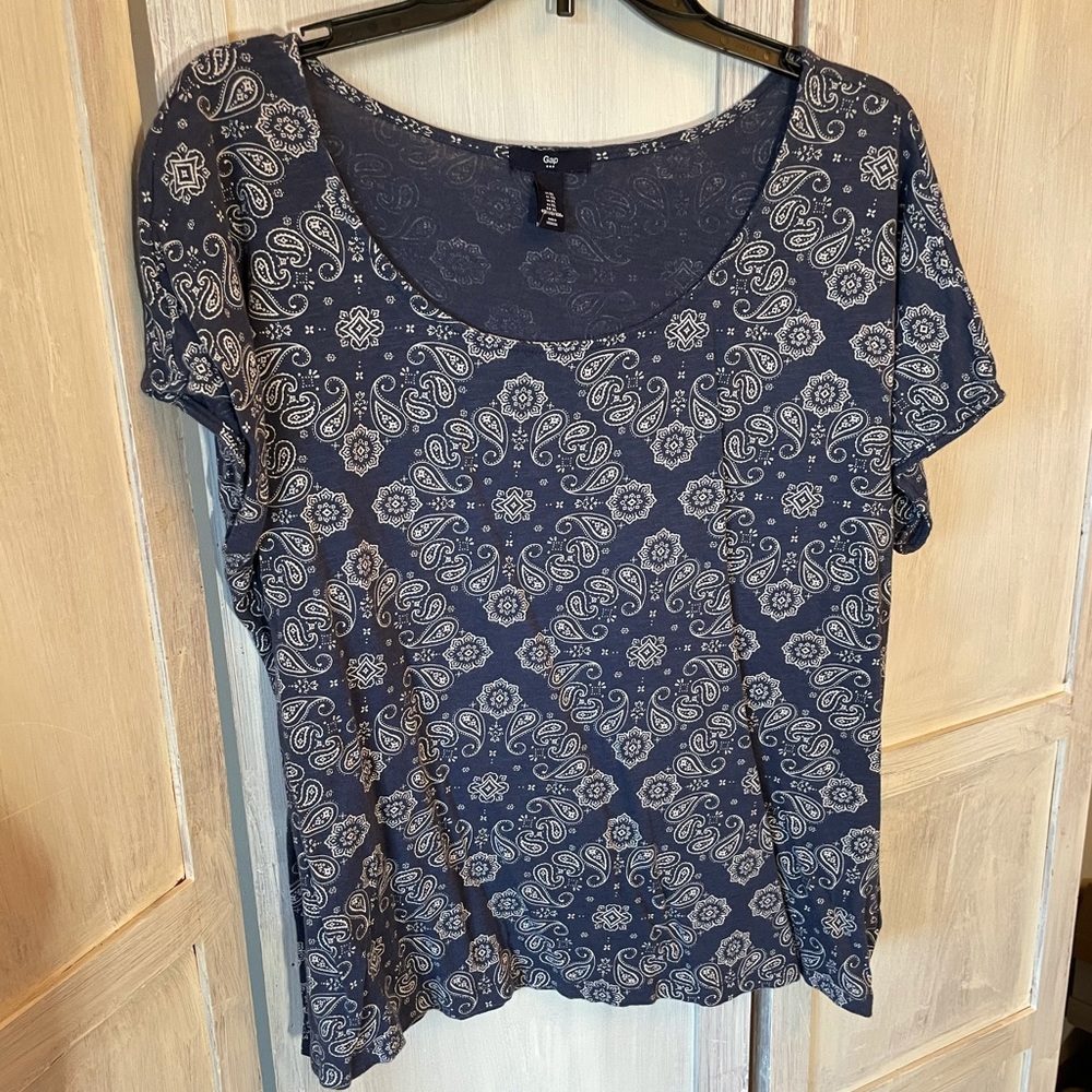 Blue, paisley t-shirt